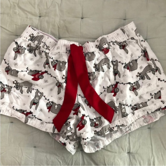 Hollister pyjama sloth shorts - Picture 2 of 3